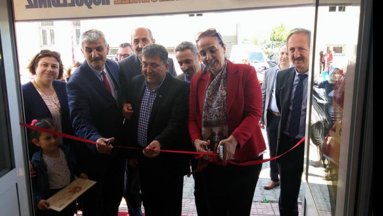 Belediye Başkanımız Saltukova Çocuklar Gülsün Diye Anaokulu sene sonu etkinliğine katldı