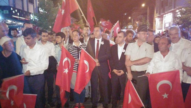 Başkan Güneş, 15 Temmuz demokrasi nöbetinde..