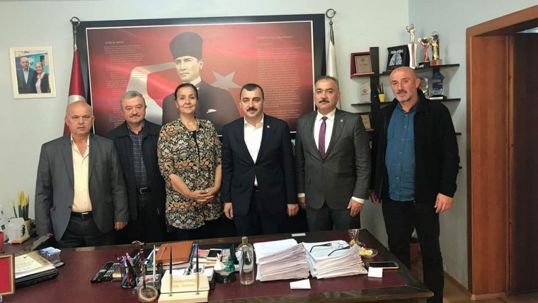 Ak Parti Milletvekili Ahmet Çolakoğlu, Başkan Güneş'i Makamında Ziyaret Etti